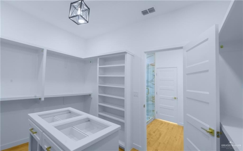 3002 Silver Oak Avenue, Mission, TX 78574, 4 Bedrooms Bedrooms, ,2 BathroomsBathrooms,Residential,For Sale,3002 Silver Oak Avenue,463501