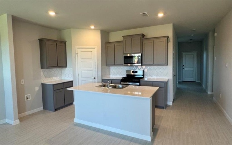 513 BABBLING BROOK Drive, Denton, TX 76259, 4 Bedrooms Bedrooms, ,2 BathroomsBathrooms,Residential,For Sale,513 BABBLING BROOK Drive,0,21095499