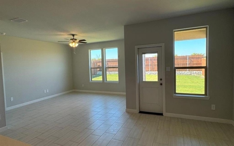 513 BABBLING BROOK Drive, Denton, TX 76259, 4 Bedrooms Bedrooms, ,2 BathroomsBathrooms,Residential,For Sale,513 BABBLING BROOK Drive,0,21095499