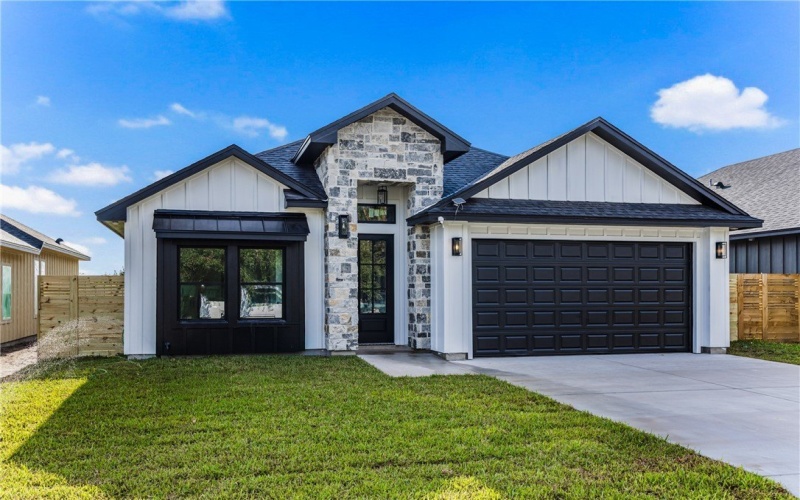 841 S 8th, Aransas Pass, TX 78336, 3 Habitaciones Habitaciones , ,2 BañosBaños,Residential,En Venta,841 S 8th,0,466753