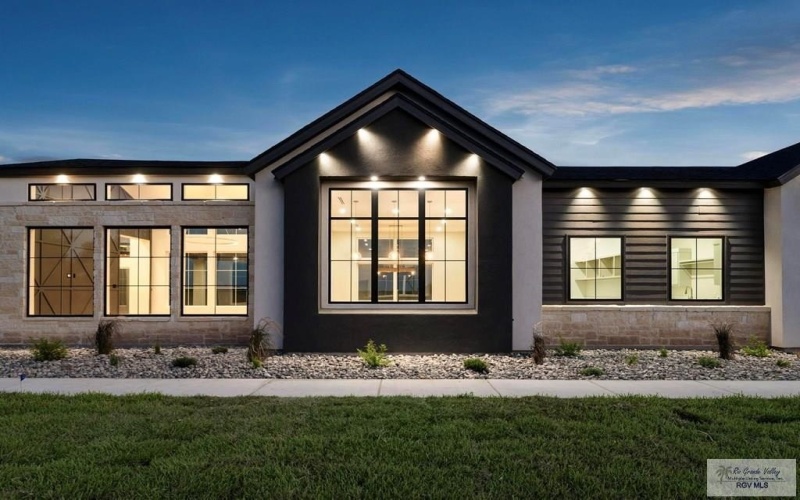 17956 GARRETT RD., HARLINGEN, TX 78552, 4 Habitaciones Habitaciones , ,3 BañosBaños,Residential,En Venta,17956 GARRETT RD.,0,29766371