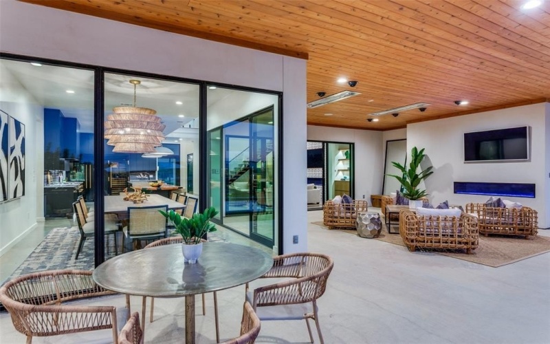 13616 Nouvelle Circle, Fort Worth, TX 76008, 4 Bedrooms Bedrooms, ,5 BathroomsBathrooms,Residential,For Sale,13616 Nouvelle Circle,0,21095832