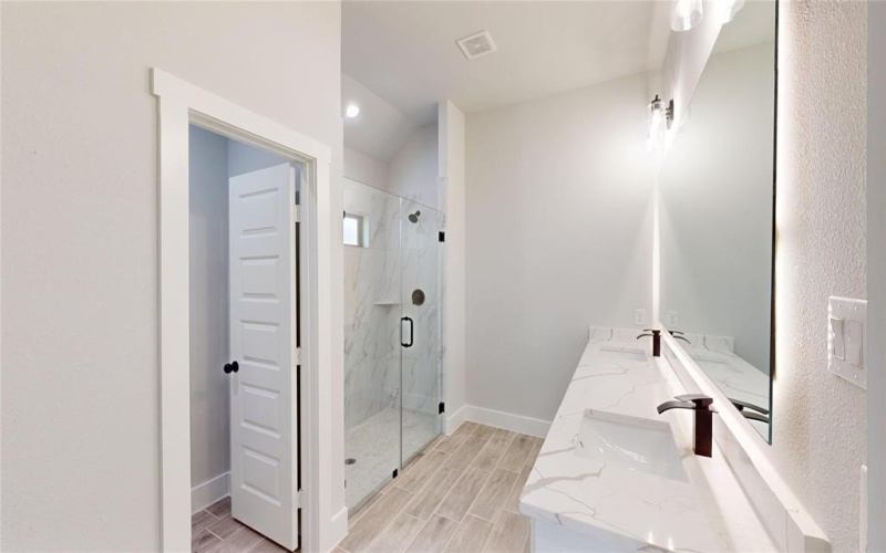 3105 Finley Street, Fort Worth, TX 76111, 3 Bedrooms Bedrooms, ,2 BathroomsBathrooms,Residential,For Sale,3105 Finley Street,0,21096407