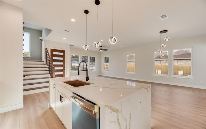 2507 Fatima Avenue, Dallas, TX 75241, 4 Habitaciones Habitaciones , ,2 BañosBaños,Residential,En Venta,2507 Fatima Avenue,0,21096505