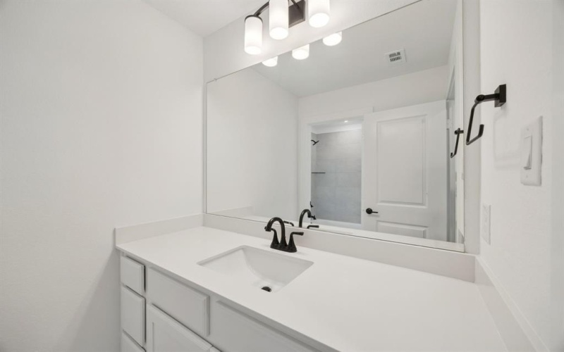 108 Paradise Cove, Waxahachie, TX 75165, 4 Habitaciones Habitaciones , ,3 BañosBaños,Residential,En Venta,108 Paradise Cove,0,21096569