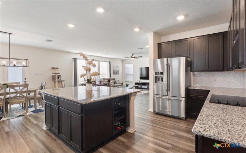 1351 Long Creek Lane, Belton, TX 76513, 4 Habitaciones Habitaciones , ,2 BañosBaños,Residential,En Venta,1351 Long Creek Lane,0,596338
