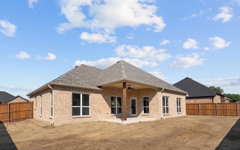 725 Cobblestone Cir, Mabank, TX 75147, 4 Habitaciones Habitaciones , ,2 BañosBaños,Residential,En Venta,725 Cobblestone Cir,0,109445