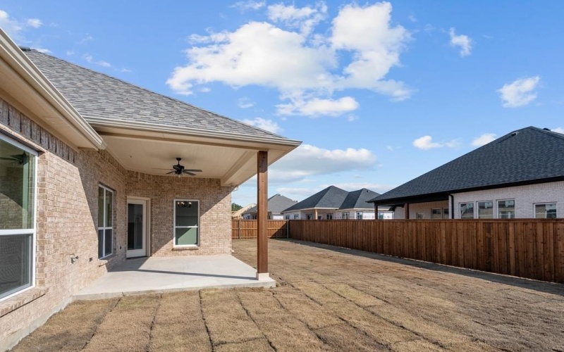 725 Cobblestone Cir, Mabank, TX 75147, 4 Habitaciones Habitaciones , ,2 BañosBaños,Residential,En Venta,725 Cobblestone Cir,0,109445