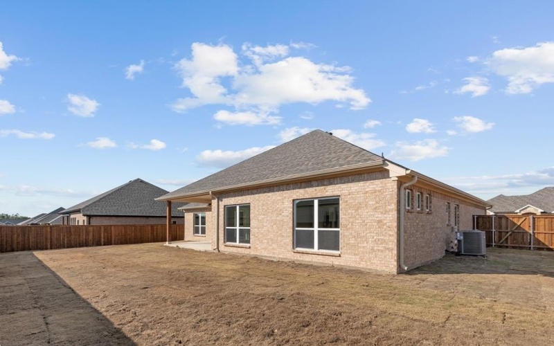 725 Cobblestone Cir, Mabank, TX 75147, 4 Habitaciones Habitaciones , ,2 BañosBaños,Residential,En Venta,725 Cobblestone Cir,0,109445