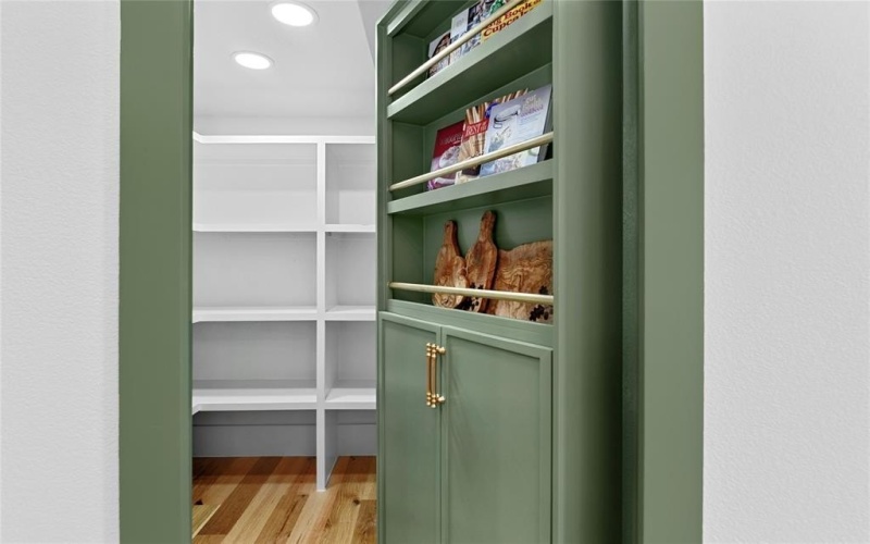 13712 W Riviera Drive, Fort Worth, TX 76028, 4 Bedrooms Bedrooms, ,3 BathroomsBathrooms,Residential,For Sale,13712 W Riviera Drive,0,21093779