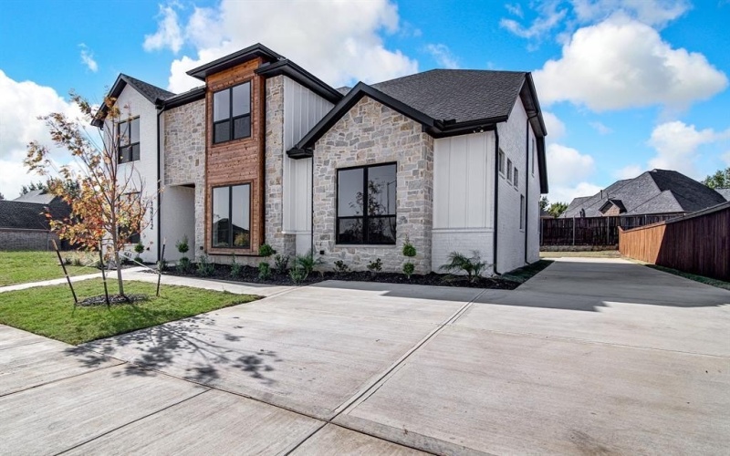 13712 W Riviera Drive, Fort Worth, TX 76028, 4 Bedrooms Bedrooms, ,3 BathroomsBathrooms,Residential,For Sale,13712 W Riviera Drive,0,21093779