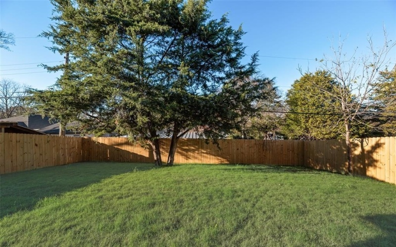 2515 Fatima Avenue, Dallas, TX 75241, 4 Bedrooms Bedrooms, ,2 BathroomsBathrooms,Residential,For Sale,2515 Fatima Avenue,0,21096596