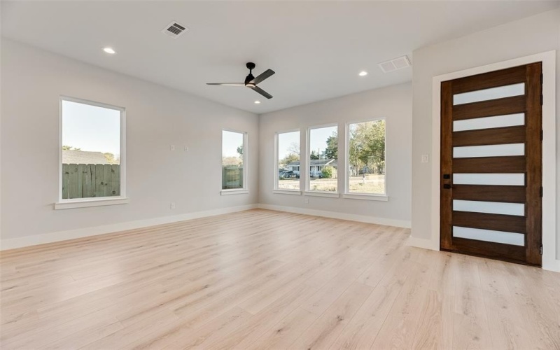 2515 Fatima Avenue, Dallas, TX 75241, 4 Bedrooms Bedrooms, ,2 BathroomsBathrooms,Residential,For Sale,2515 Fatima Avenue,0,21096596