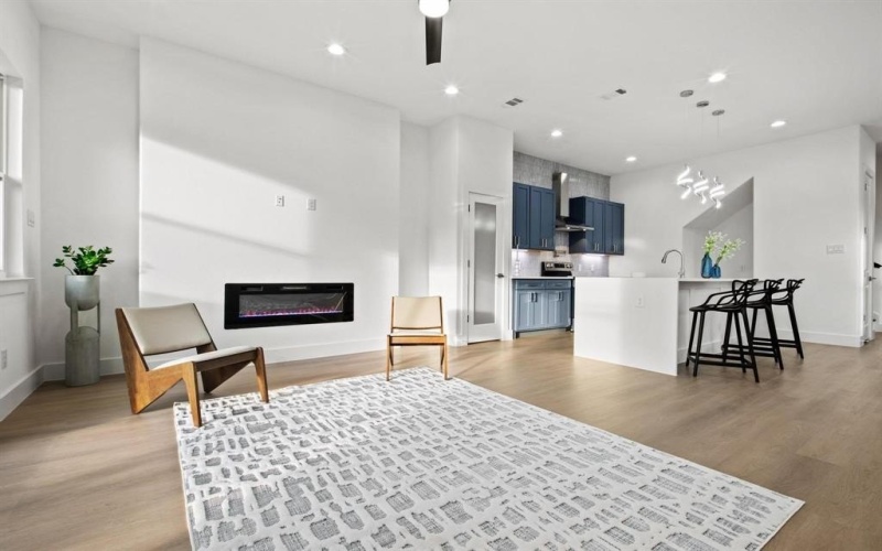 2503 Lawrence Street, Dallas, TX 75215, 3 Habitaciones Habitaciones , ,2 BañosBaños,Residential,En Venta,2503 Lawrence Street,0,21096748