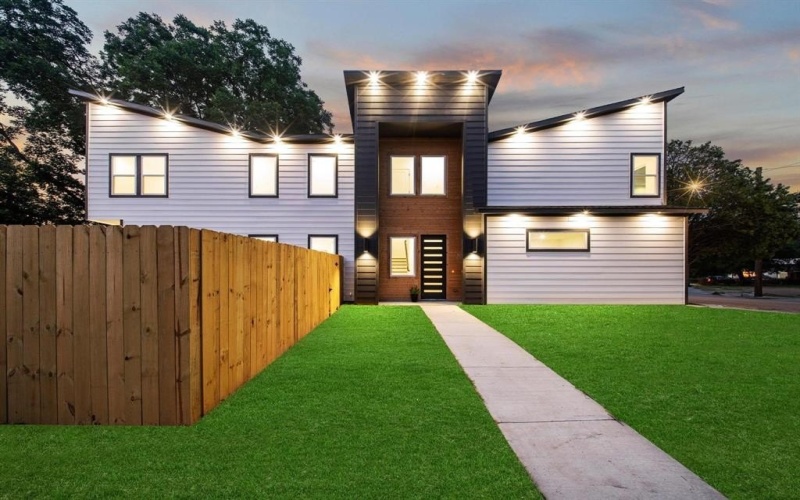 2503 Lawrence Street, Dallas, TX 75215, 3 Habitaciones Habitaciones , ,2 BañosBaños,Residential,En Venta,2503 Lawrence Street,0,21096748