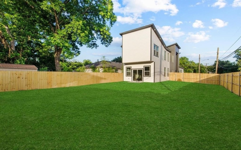 2503 Lawrence Street, Dallas, TX 75215, 3 Habitaciones Habitaciones , ,2 BañosBaños,Residential,En Venta,2503 Lawrence Street,0,21096748