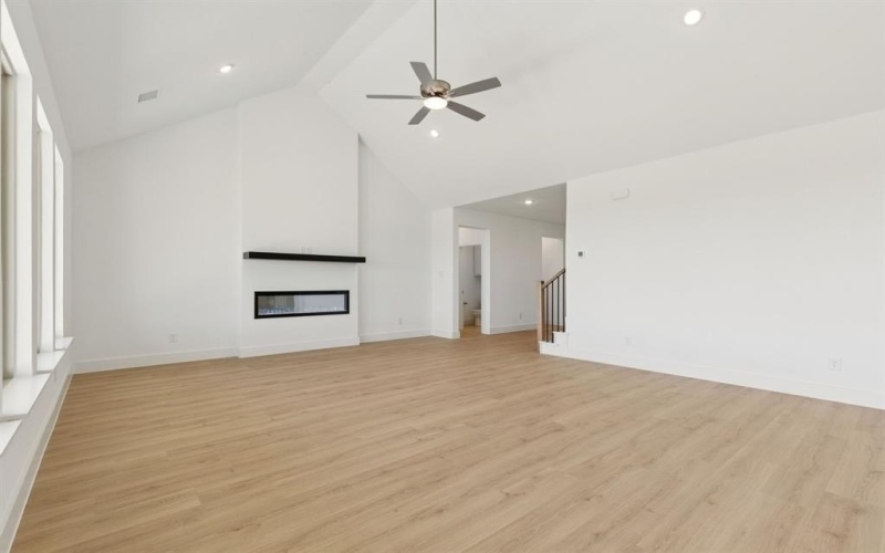137 Swan Lake Drive, Waxahachie, TX 75165, 5 Habitaciones Habitaciones , ,3 BañosBaños,Residential,En Venta,137 Swan Lake Drive,0,21096772