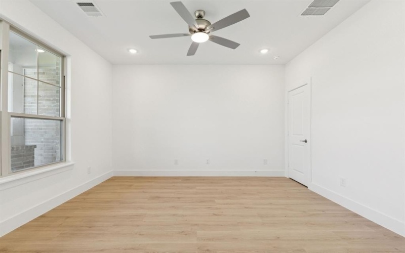 137 Swan Lake Drive, Waxahachie, TX 75165, 5 Habitaciones Habitaciones , ,3 BañosBaños,Residential,En Venta,137 Swan Lake Drive,0,21096772