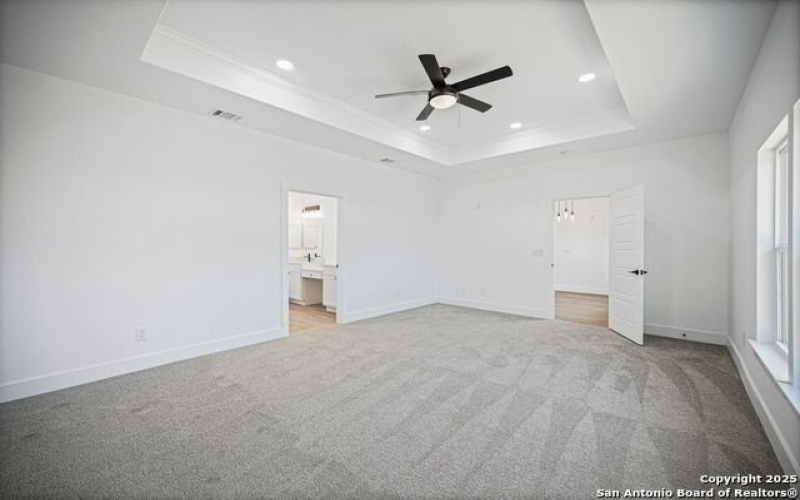 101 N John Bird, Blanco, TX 78606, 4 Habitaciones Habitaciones , ,3 BañosBaños,Residential,En Venta,101 N John Bird,0,1918366