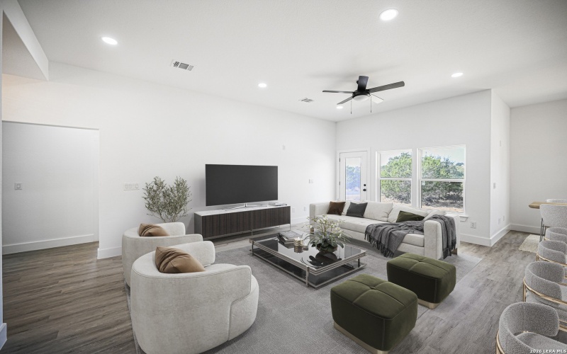 101 N John Bird, Blanco, TX 78606, 4 Habitaciones Habitaciones , ,3 BañosBaños,Residential,En Venta,101 N John Bird,0,1918366