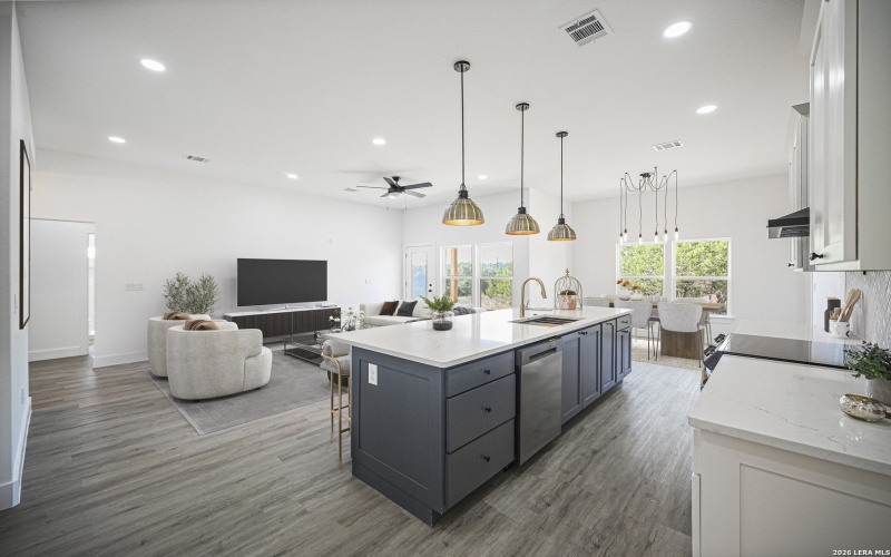 101 N John Bird, Blanco, TX 78606, 4 Habitaciones Habitaciones , ,3 BañosBaños,Residential,En Venta,101 N John Bird,0,1918366