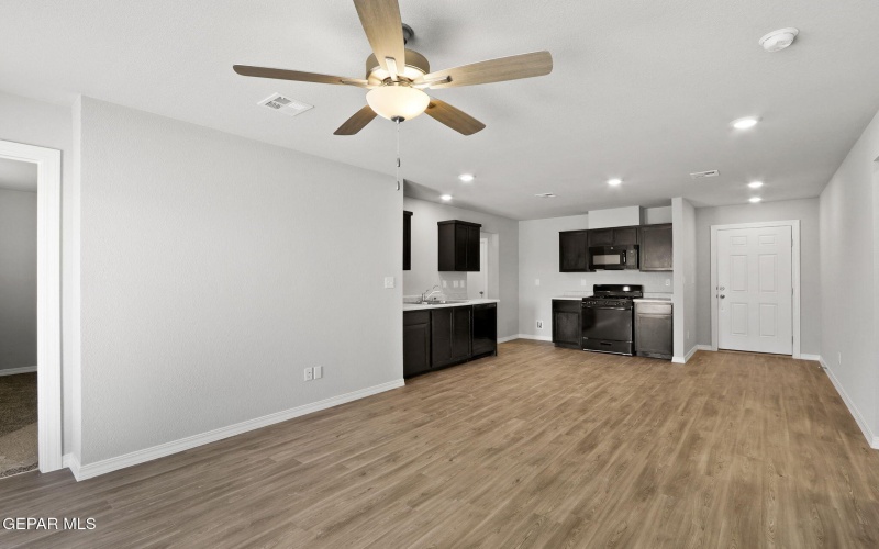 1005 Ferro Cactus Avenue, El Paso, TX 79928, 3 Habitaciones Habitaciones , ,2 BañosBaños,Residential,En Venta,1005 Ferro Cactus Avenue,0,932716