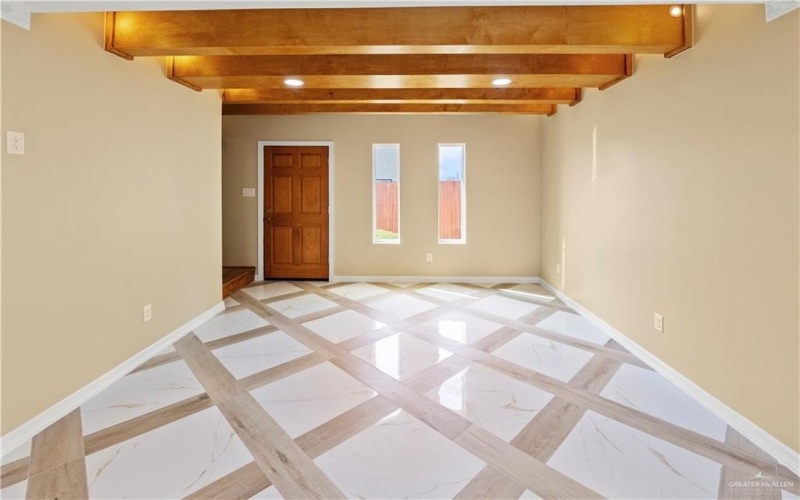 1405 E Karen Drive #A, Alton, TX 78573, 2 Habitaciones Habitaciones , ,2 BañosBaños,Residential,En Venta,1405 E Karen Drive,0,483185