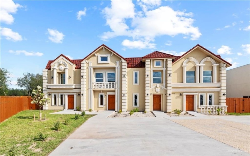 1405 E Karen Drive #A, Alton, TX 78573, 2 Habitaciones Habitaciones , ,2 BañosBaños,Residential,En Venta,1405 E Karen Drive,0,483185