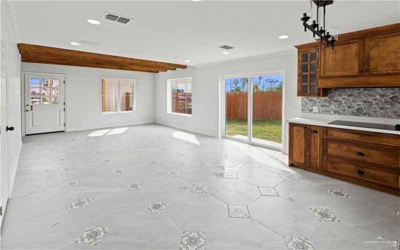 1404 E Karen Drive #A, Alton, TX 78573, 2 Bedrooms Bedrooms, ,2 BathroomsBathrooms,Residential,For Sale,1404 E Karen Drive,0,483359