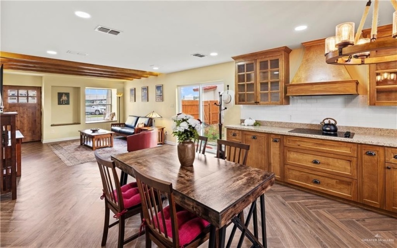 1408 E Karen Drive #A, Alton, TX 78573, 2 Bedrooms Bedrooms, ,2 BathroomsBathrooms,Residential,For Sale,1408 E Karen Drive,0,483362