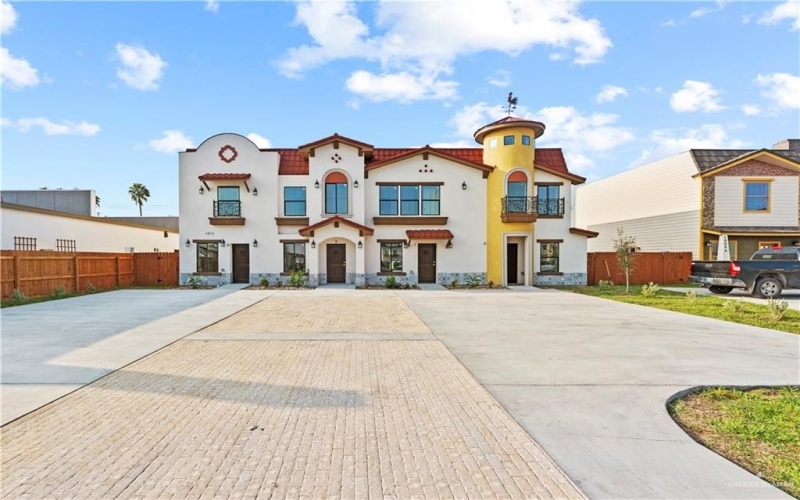 1412 E Karen Drive #A, Alton, TX 78573, 2 Bedrooms Bedrooms, ,2 BathroomsBathrooms,Residential,For Sale,1412 E Karen Drive,0,483521