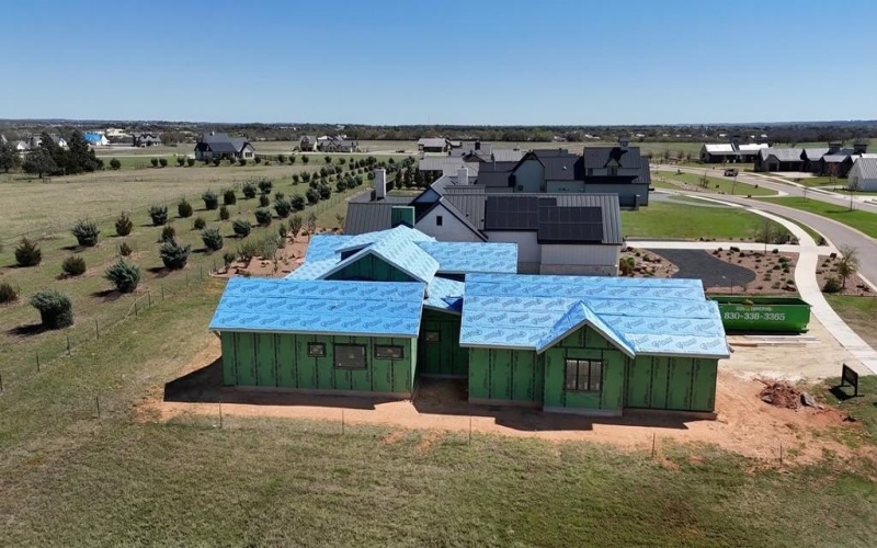 208 Interlaken St, Fredericksburg, TX 78624, 3 Bedrooms Bedrooms, ,3 BathroomsBathrooms,Residential,For Sale,208 Interlaken St,0,120736