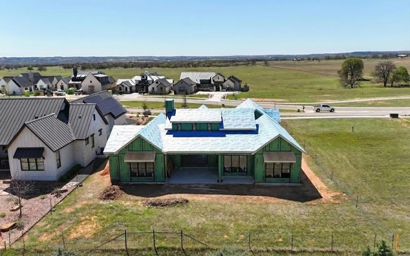 208 Interlaken St, Fredericksburg, TX 78624, 3 Bedrooms Bedrooms, ,3 BathroomsBathrooms,Residential,For Sale,208 Interlaken St,0,120736