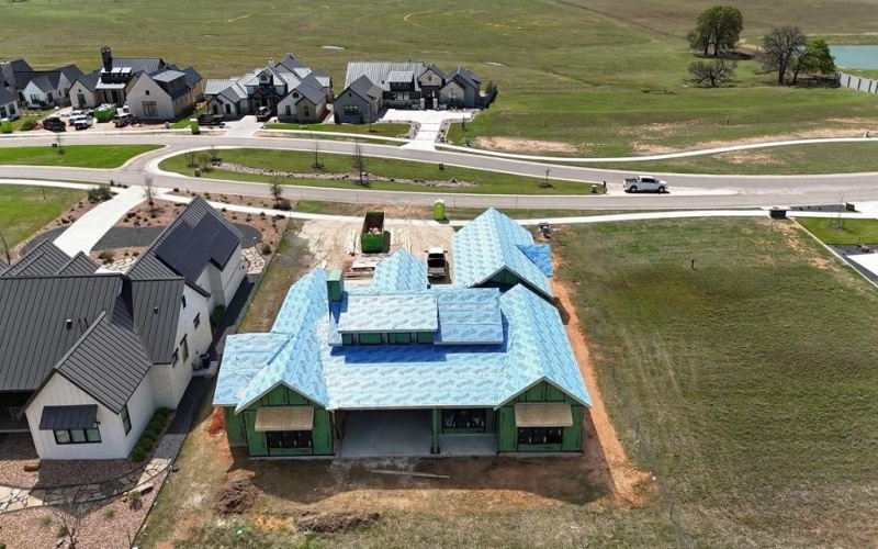 208 Interlaken St, Fredericksburg, TX 78624, 3 Bedrooms Bedrooms, ,3 BathroomsBathrooms,Residential,For Sale,208 Interlaken St,0,120736