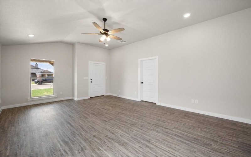 8622 26th Street, Lubbock, TX 79407, 3 Bedrooms Bedrooms, ,2 BathroomsBathrooms,Residential,For Sale,8622 26th Street,0,202562325