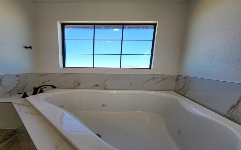 1813 N County Rd 1112, Midland, TX 79706, 4 Habitaciones Habitaciones , ,2 BañosBaños,Residential,En Venta,1813 N County Rd 1112,0,163944