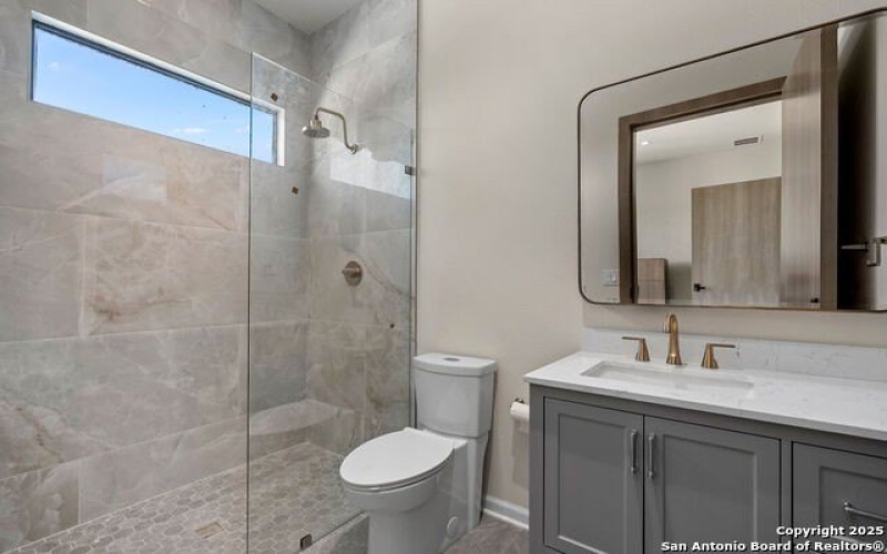 24108 Tres Arroyos, San Antonio, TX 78255, 5 Bedrooms Bedrooms, ,6 BathroomsBathrooms,Residential,For Sale,24108 Tres Arroyos,0,1918525