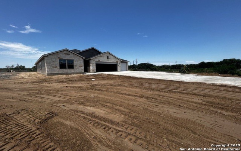 20929 Pleasanton rd, San Antonio, TX 78264, 4 Bedrooms Bedrooms, ,2 BathroomsBathrooms,Residential,For Sale,20929 Pleasanton rd,0,1918578