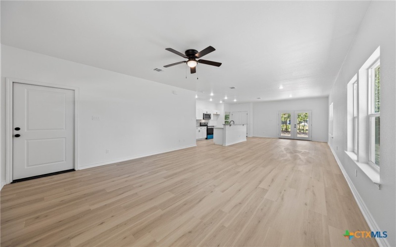 506 2nd Street, Moody, TX 76557, 3 Bedrooms Bedrooms, ,2 BathroomsBathrooms,Residential,For Sale,506 2nd Street,0,594704