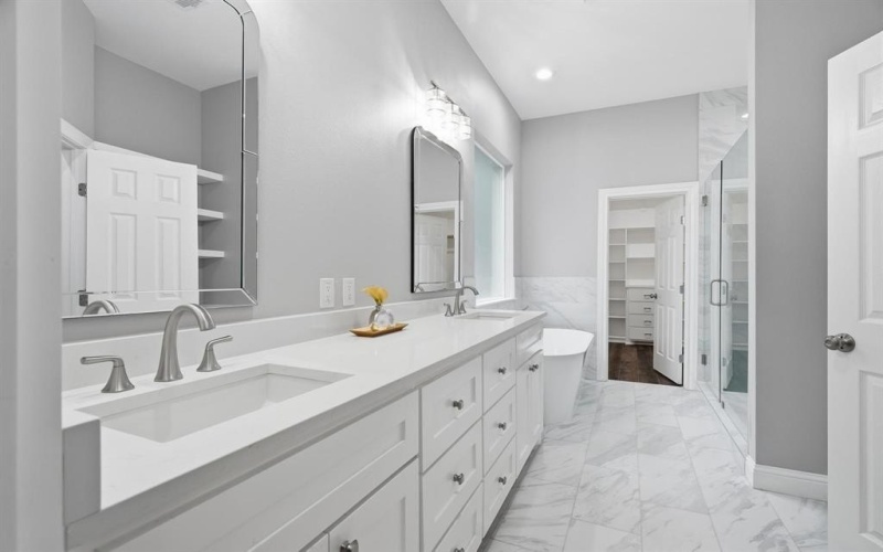 802 Waters Edge Drive, Abilene, TX 79602, 4 Bedrooms Bedrooms, ,3 BathroomsBathrooms,Residential,For Sale,802 Waters Edge Drive,0,21055113