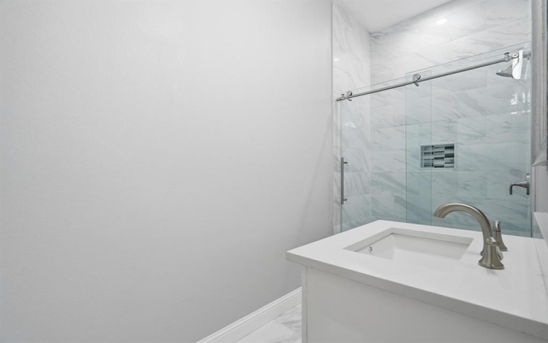 802 Waters Edge Drive, Abilene, TX 79602, 4 Bedrooms Bedrooms, ,3 BathroomsBathrooms,Residential,For Sale,802 Waters Edge Drive,0,21055113