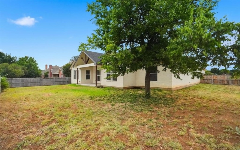 802 Waters Edge Drive, Abilene, TX 79602, 4 Bedrooms Bedrooms, ,3 BathroomsBathrooms,Residential,For Sale,802 Waters Edge Drive,0,21055113