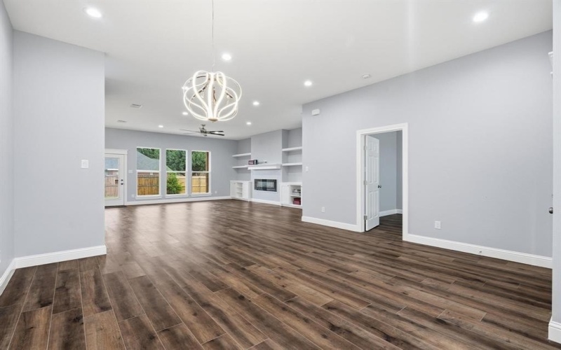 802 Waters Edge Drive, Abilene, TX 79602, 4 Bedrooms Bedrooms, ,3 BathroomsBathrooms,Residential,For Sale,802 Waters Edge Drive,0,21055113