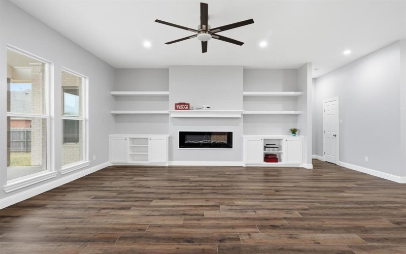 802 Waters Edge Drive, Abilene, TX 79602, 4 Bedrooms Bedrooms, ,3 BathroomsBathrooms,Residential,For Sale,802 Waters Edge Drive,0,21055113