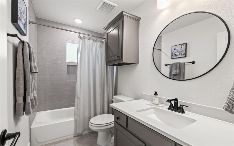 8201 Twin Creek Trail, Rowlett, TX 75089, 4 Habitaciones Habitaciones , ,3 BañosBaños,Residential,En Venta,8201 Twin Creek Trail,0,21069656