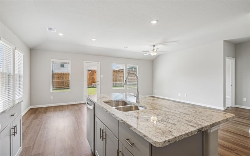 506 Midnight Oak Drive, McKinney, TX 75069, 4 Habitaciones Habitaciones , ,3 BañosBaños,Residential,En Venta,506 Midnight Oak Drive,0,21087270