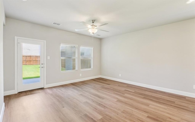 501 Blanton Street, McKinney, TX 75069, 4 Habitaciones Habitaciones , ,2 BañosBaños,Residential,En Venta,501 Blanton Street,0,21089542