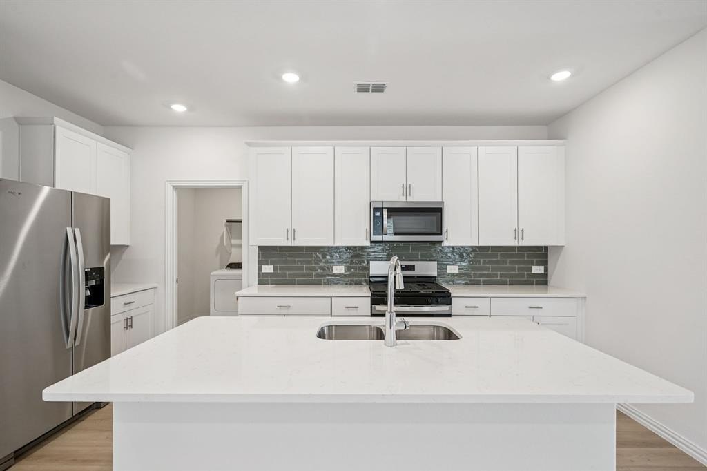 1204 Booker Drive, McKinney, TX 75069, 4 Habitaciones Habitaciones , ,2 BañosBaños,Residential,En Venta,1204 Booker Drive,0,21089548