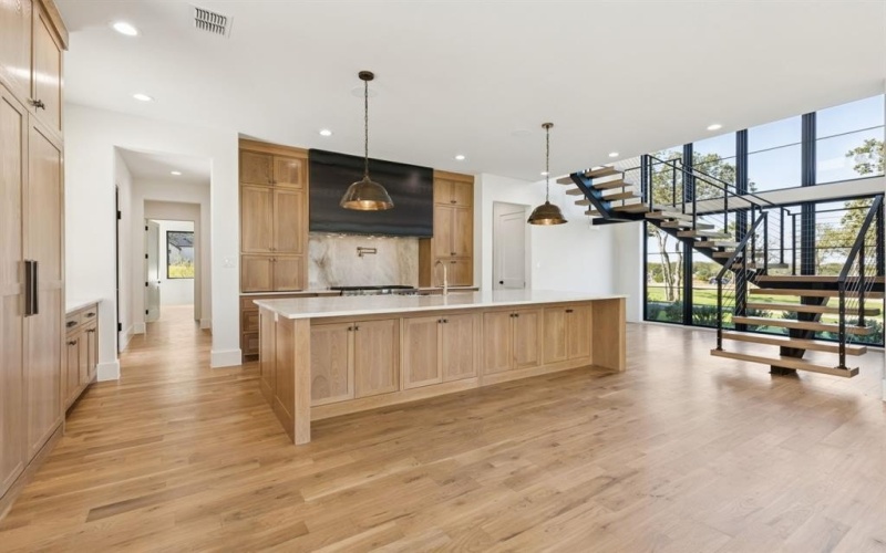 200 Dan Russell Bend, Weatherford, TX 76087, 4 Bedrooms Bedrooms, ,5 BathroomsBathrooms,Residential,For Sale,200 Dan Russell Bend,0,21096831