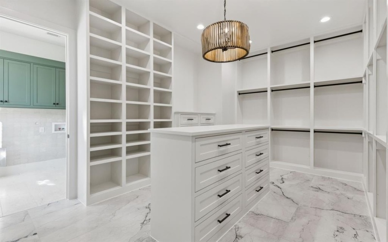 200 Dan Russell Bend, Weatherford, TX 76087, 4 Bedrooms Bedrooms, ,5 BathroomsBathrooms,Residential,For Sale,200 Dan Russell Bend,0,21096831